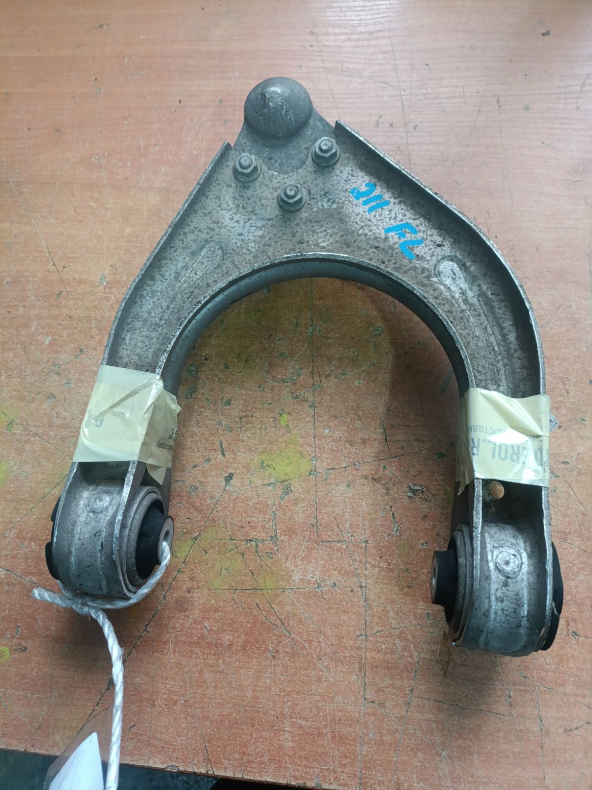 Рычаг A2113306707, A2113300138, A2113308907, A2113309007 на Mercedes-Benz E-Class W211.061 112.913 Фото 4