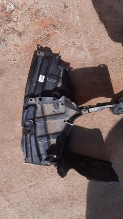 Защита двигателя 51442-52080, 51442-52081, 51442-52082 на Toyota Ractis NCP100 1NZ-FE Фото 4