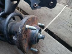 Стойка амортизатора на Honda Stepwgn RK1 R20A Фото 10