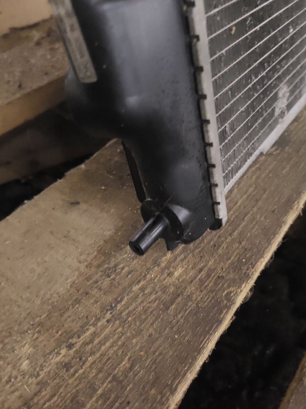 Радиатор ДВС 214609H300, 21460-8H303, 21460-9H303, 68799, FX-036-4156, FX-036-4156A, TD-036-4156, TD-036-4156A на Nissan X-Trail NT30 QR20DE Фото 15