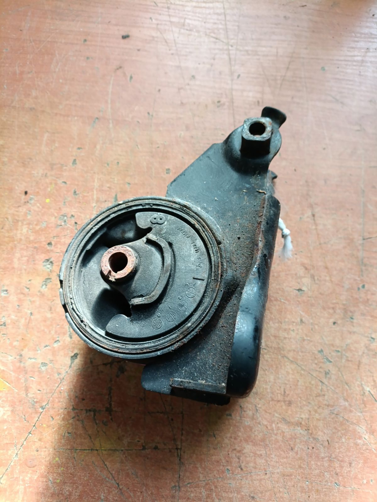 Подушка двигателя на Nissan X-Trail NT30 QR20DE Фото 8