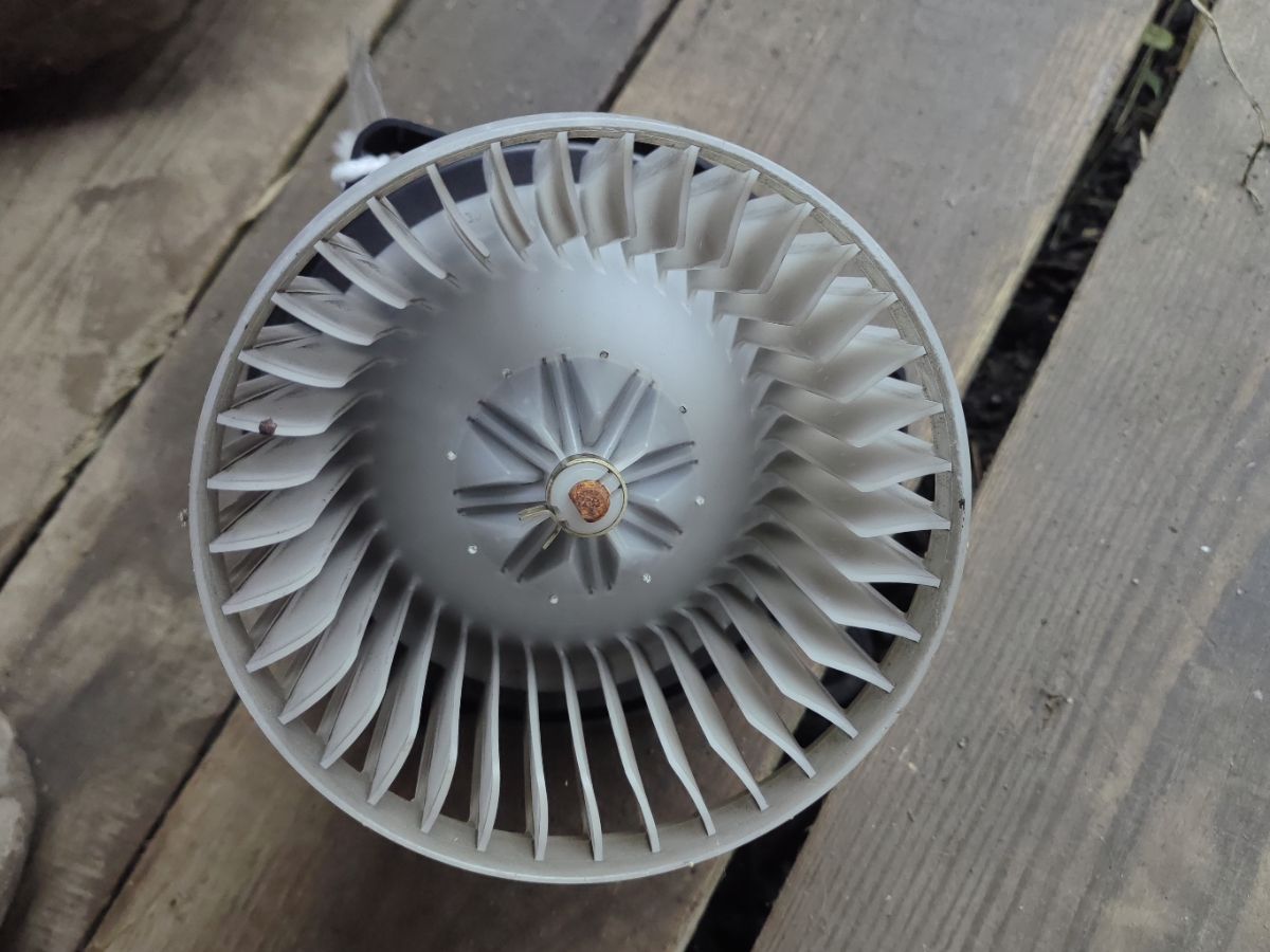 Мотор печки 79310-SAA-003 на Honda Fit GD1 Фото 4