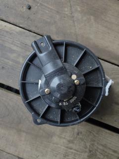 Мотор печки 79310-SAA-003 на Honda Fit GD1 Фото 3