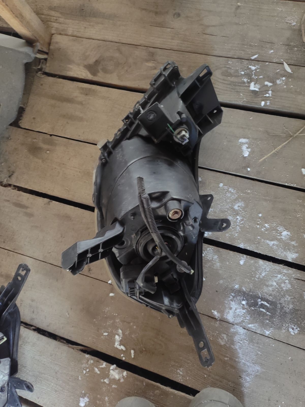 Фара 1800 1800 на Nissan Wingroad Y12 Фото 11