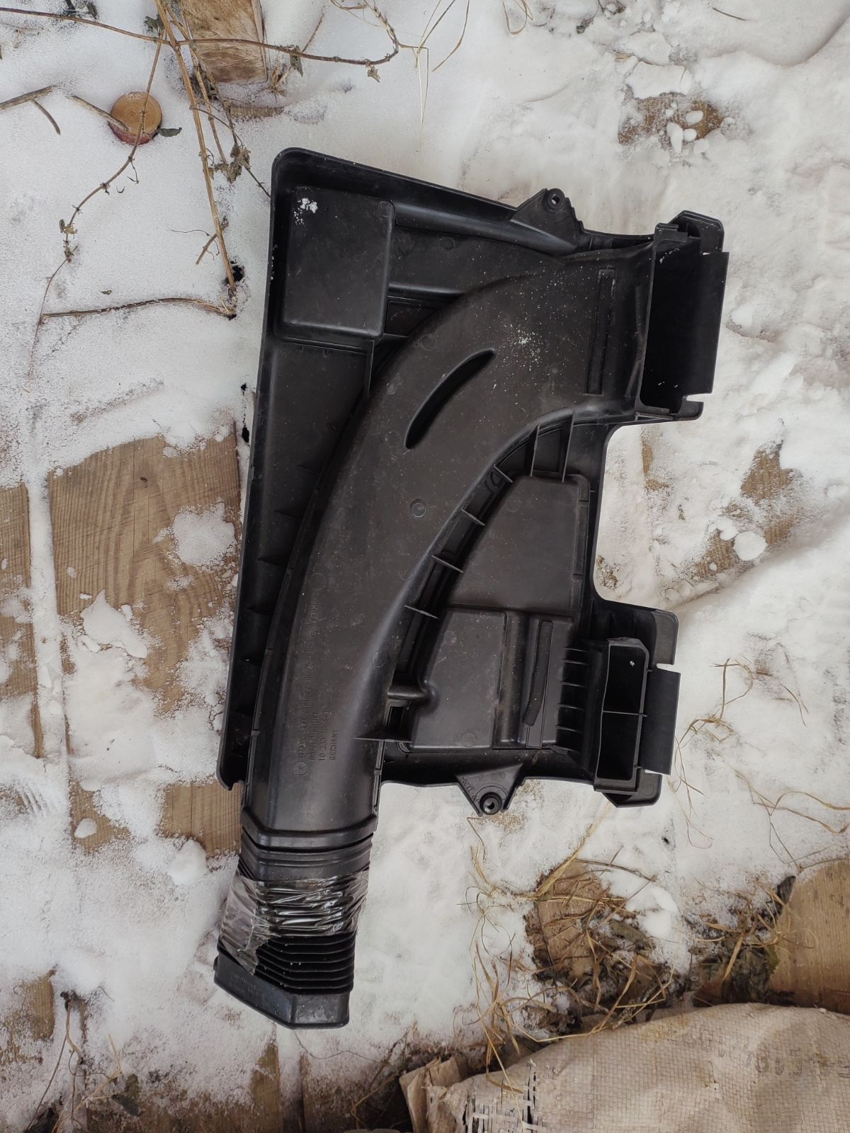 Воздухозаборник 13717561927 на Bmw 1-Series E87 N46B20 Фото 6