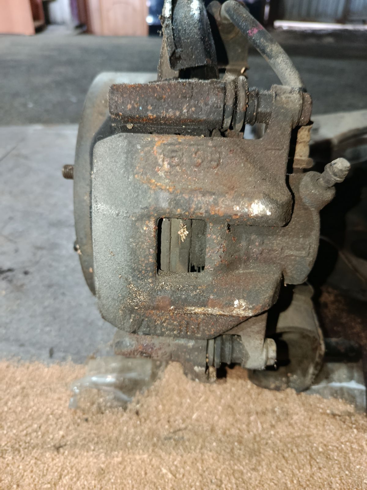 Балка подвески на Toyota Ipsum ACM26W 2AZ-FE Фото 4