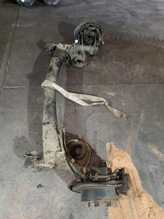 Балка подвески на Toyota Ipsum ACM26W 2AZ-FE Фото 12