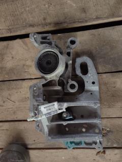 Подушка двигателя на Nissan X-Trail NT31 MR20DE Фото 6