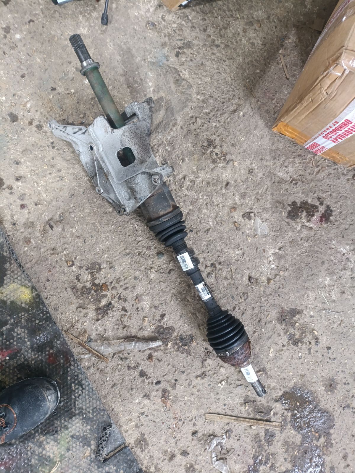 Привод на Nissan X-Trail NT31 MR20DE Фото 3