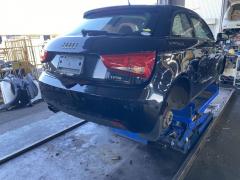 Крепление бампера на Audi A1 8X 8X0805608, Переднее расположение