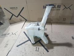 Бачок омывателя 85315-52230 на Toyota Belta KSP92 Фото 2