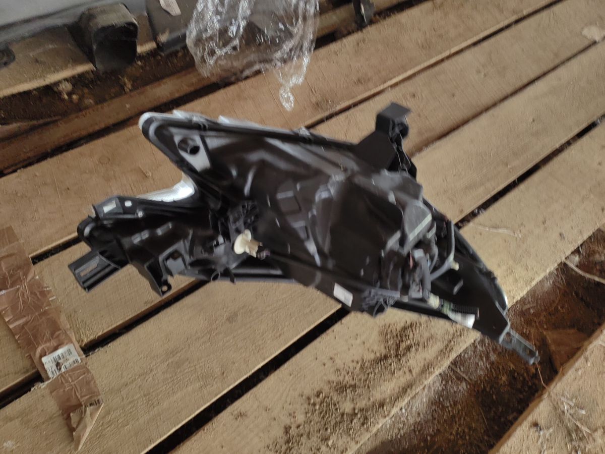 Фара 1868 1868 на Nissan Note E12 Фото 8