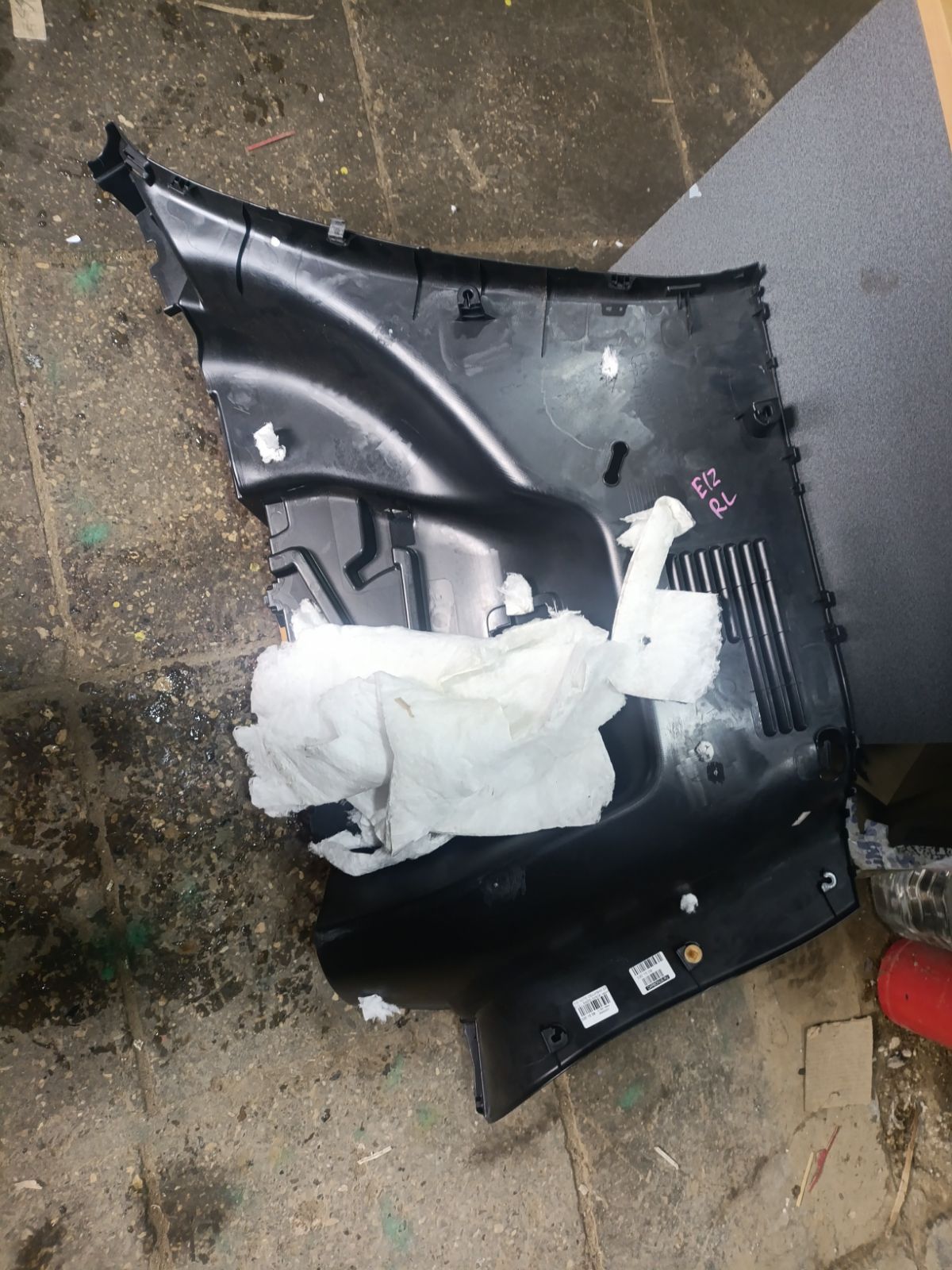 Обшивка багажника 84955-3VA0A на Nissan Note E12 Фото 15