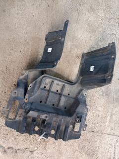 Защита двигателя на Toyota Voxy ZRR70G 3ZR-FE 51442-28150