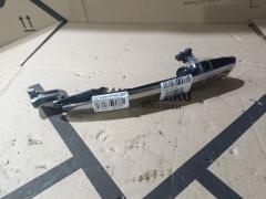 Ручка двери на Toyota Noah AZR60G, Заднее расположение