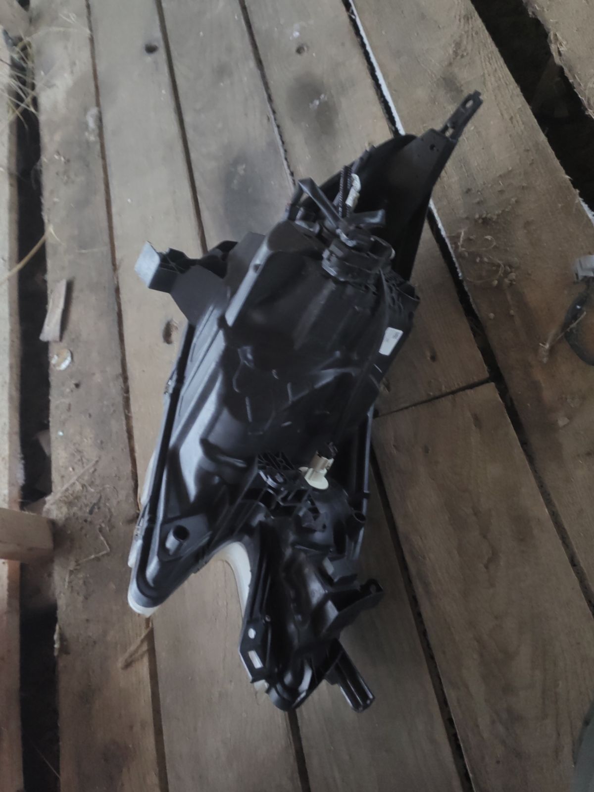 Фара 1868 1868 на Nissan Note E12 Фото 12