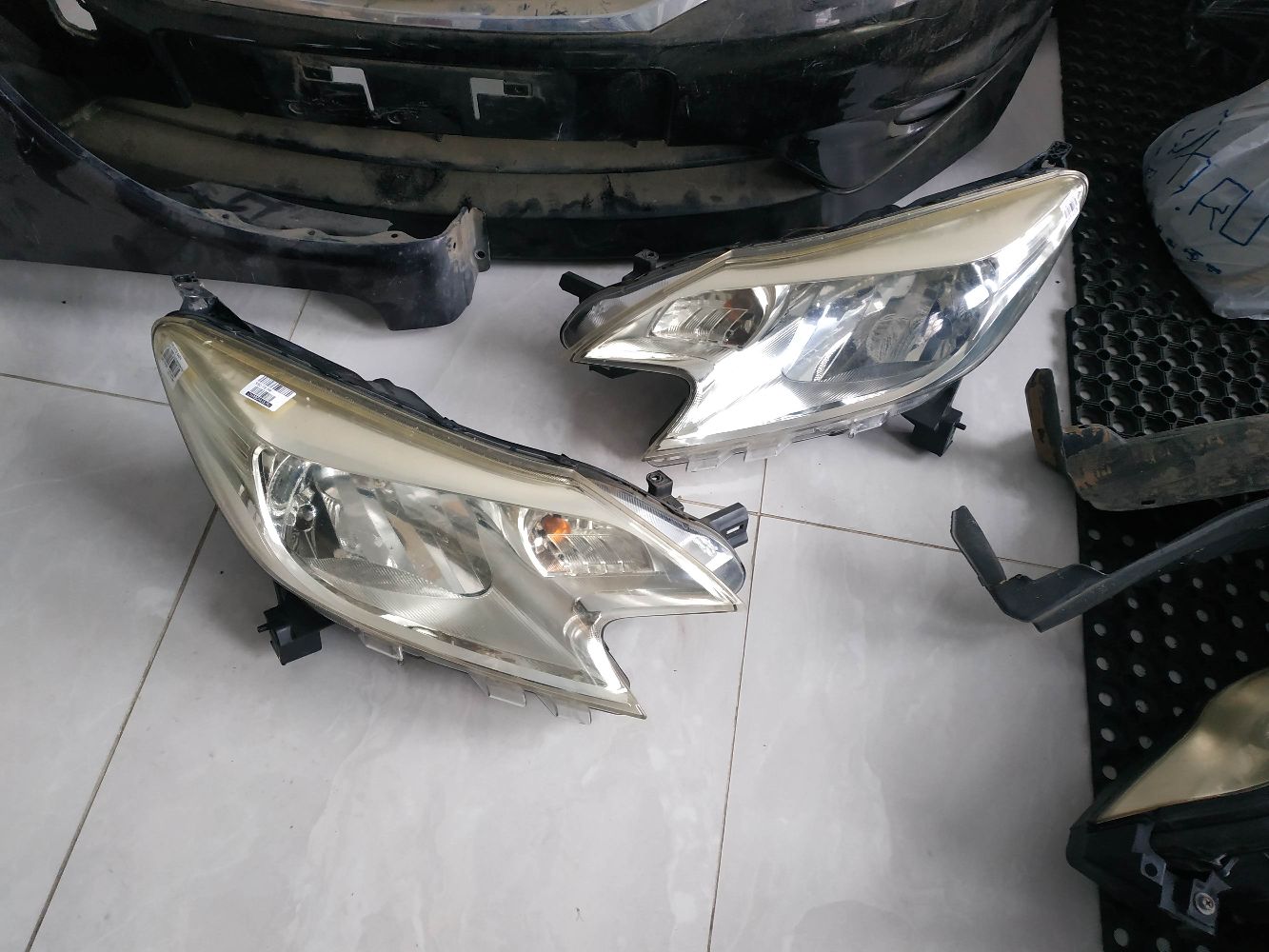 Фара 1868 1868 на Nissan Note E12 Фото 16