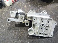 Подушка двигателя на Nissan Dualis KNJ10 MR20DE Фото 2