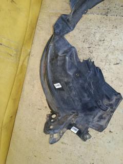 Подкрылок 63842-3VA0A на Nissan Note E12 HR12DE Фото 2