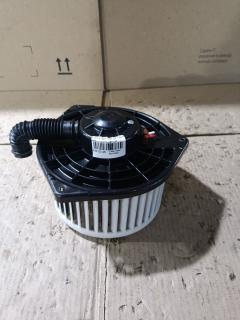 Мотор печки на Honda Stepwgn RK5