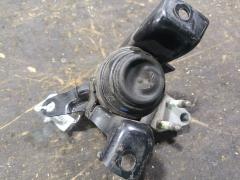 Подушка двигателя на Toyota Corolla Spacio ZZE124N 1ZZ-FE Фото 3