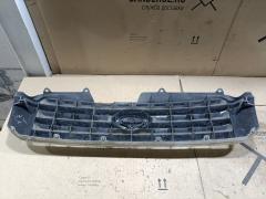 Решетка радиатора 53111-48070 на Toyota Kluger V ACU25W Фото 2