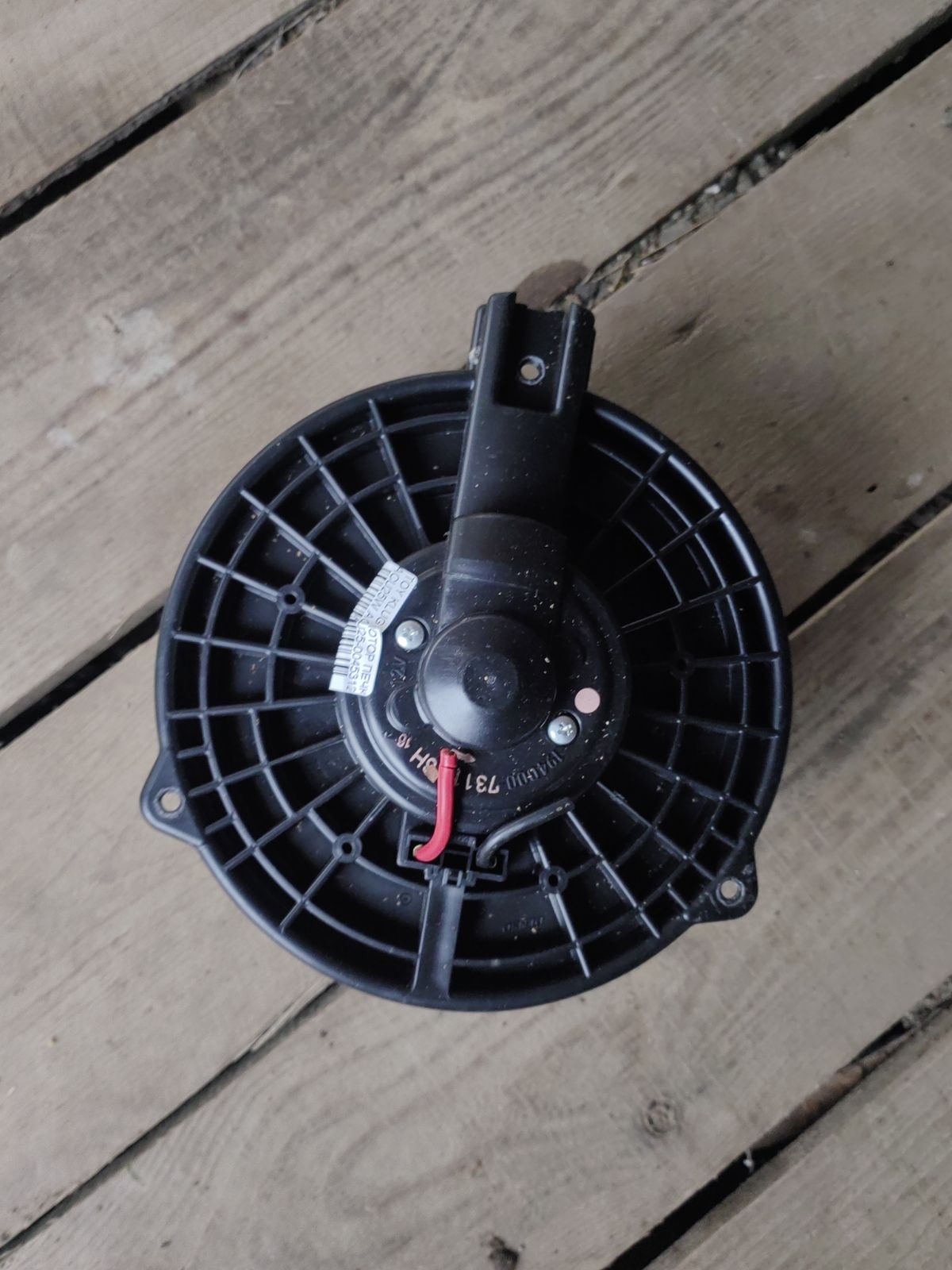 Мотор печки 87103-48010 на Toyota Kluger ACU25W Фото 3