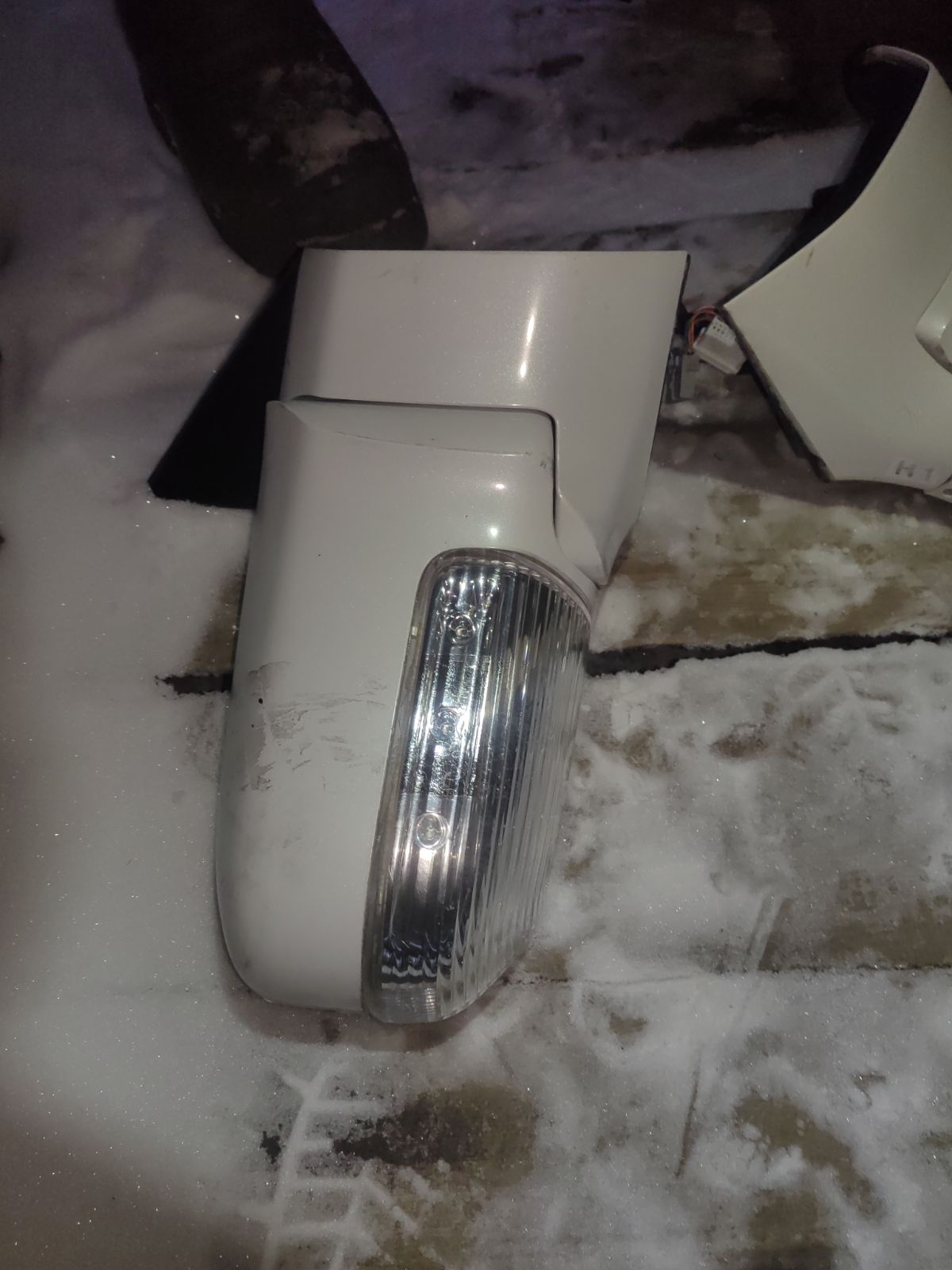 Зеркало двери боковой на Nissan Elgrand E51 Фото 7