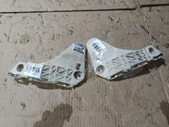 Крепление бампера на Toyota Ractis NCP100 52535-52080  52536-52090, Переднее расположение