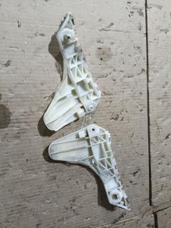 Крепление бампера 52535-52080, 52536-52090 на Toyota Ractis NCP100 Фото 4