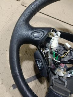 Руль на Toyota Voxy AZR60G Фото 2