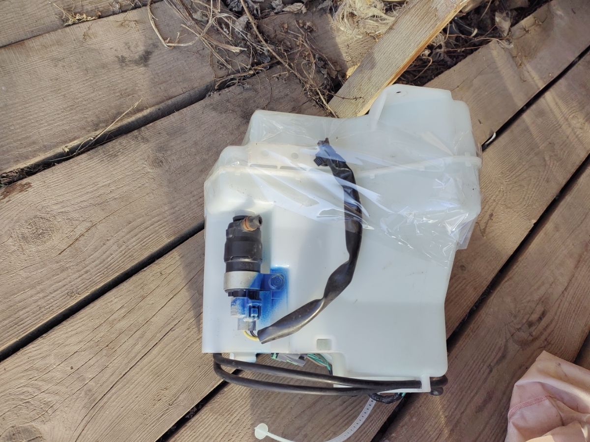 Бачок омывателя на Subaru Impreza GP7 Фото 6