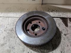 Тормозной диск 43512-42040 на Toyota Noah ZRR70G 3ZRFE Фото 3
