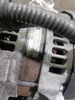 Генератор 27060-37031 на Toyota Noah ZRR70G 3ZRFE Фото 3