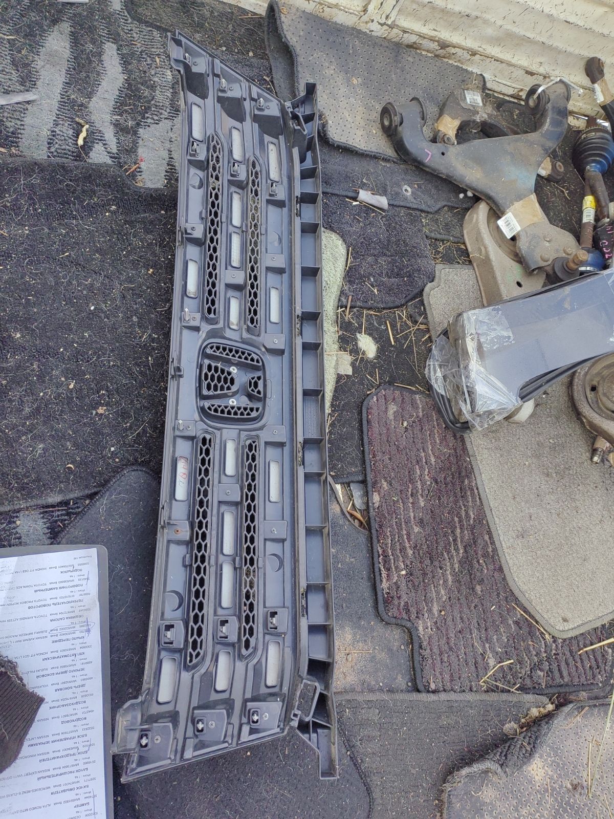 Решетка радиатора 71121-SFM-003 на Honda Freed Spike GB3 Фото 5