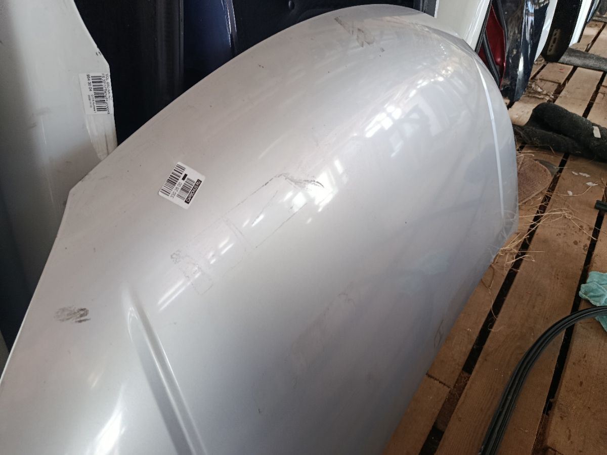 Капот на Nissan Nv200 VM20 Фото 10