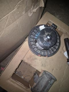 Мотор печки 27226-EE91A на Nissan Nv200 VM20 Фото 7