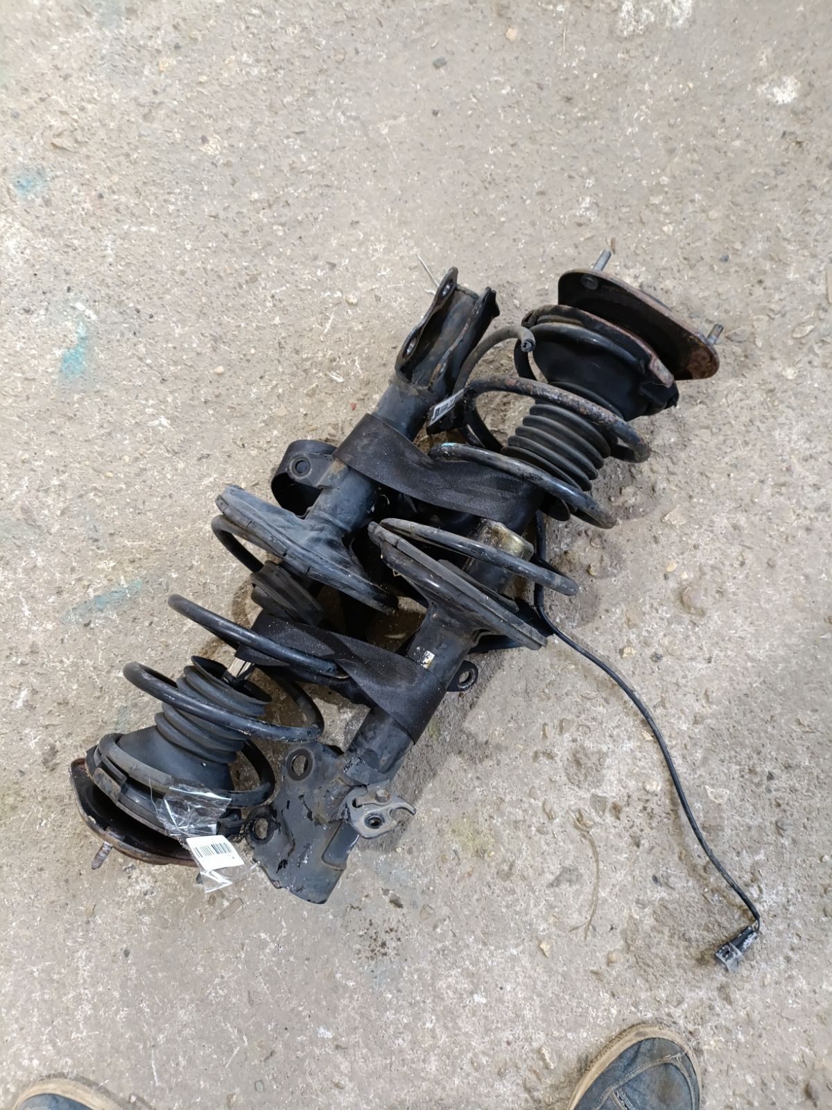 Стойка амортизатора на Toyota Prius NHW11 1NZ-FXE Фото 7
