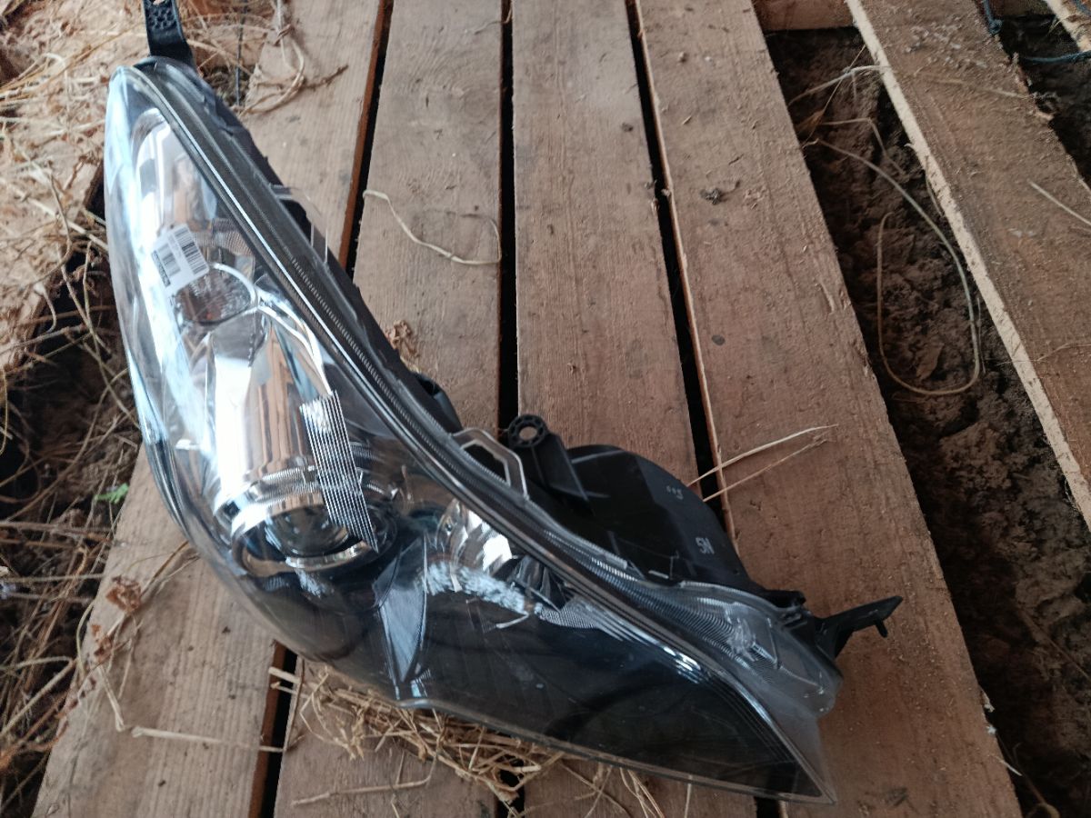 Фара 100-20061 100-20061 на Subaru Legacy Wagon BR9 Фото 17