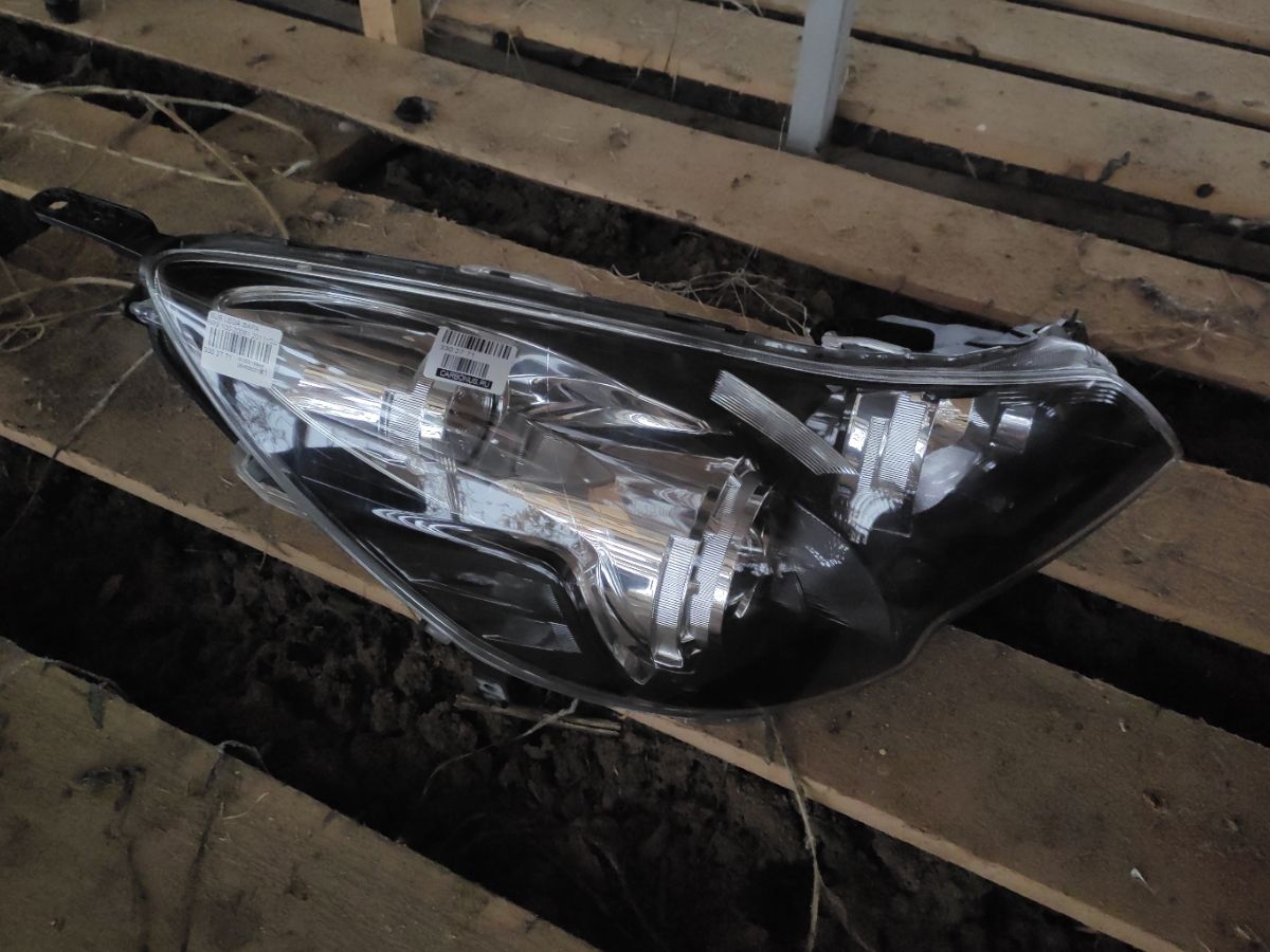 Фара 100-20061 100-20061 на Subaru Legacy Wagon BR9 Фото 24