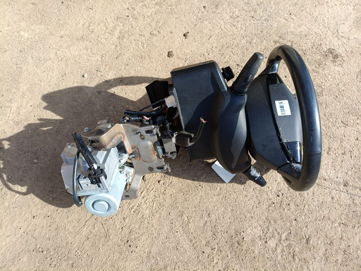 Рулевая колонка на Nissan Serena C25 Фото 6