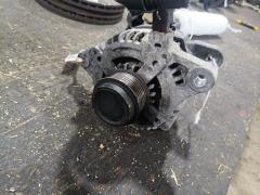 Генератор 27060-37030 на Toyota Voxy ZRR75G 3ZR-FAE Фото 2