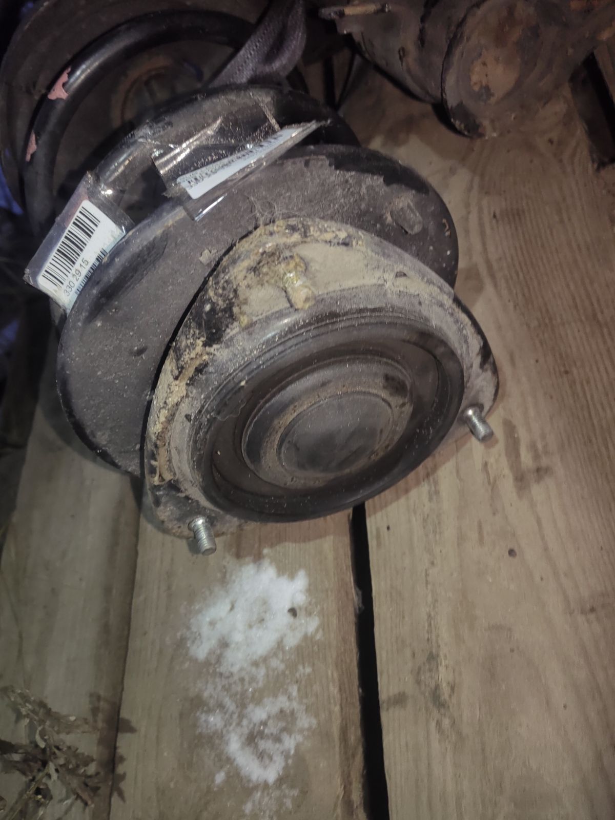 Стойка амортизатора на Subaru Legacy Wagon BP5 EJ203 Фото 5