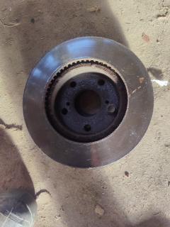 Тормозной диск 43512-42040 на Toyota Voxy ZRR75G 3ZR-FE Фото 7