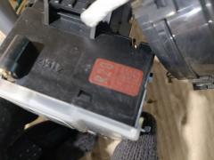 Переключатель поворотов на Toyota Funcargo NCP20 Фото 4
