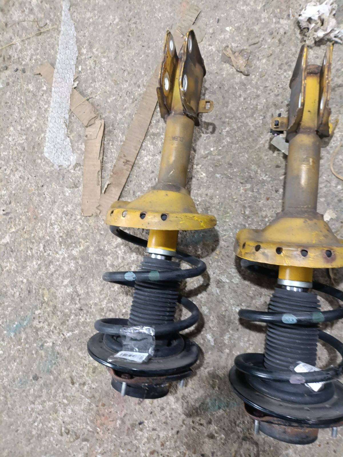 Стойка амортизатора на Subaru Legacy Wagon BR9 EJ25 Фото 9