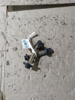 Болт эксцентриковый на Honda Stepwgn RF3 Фото 2