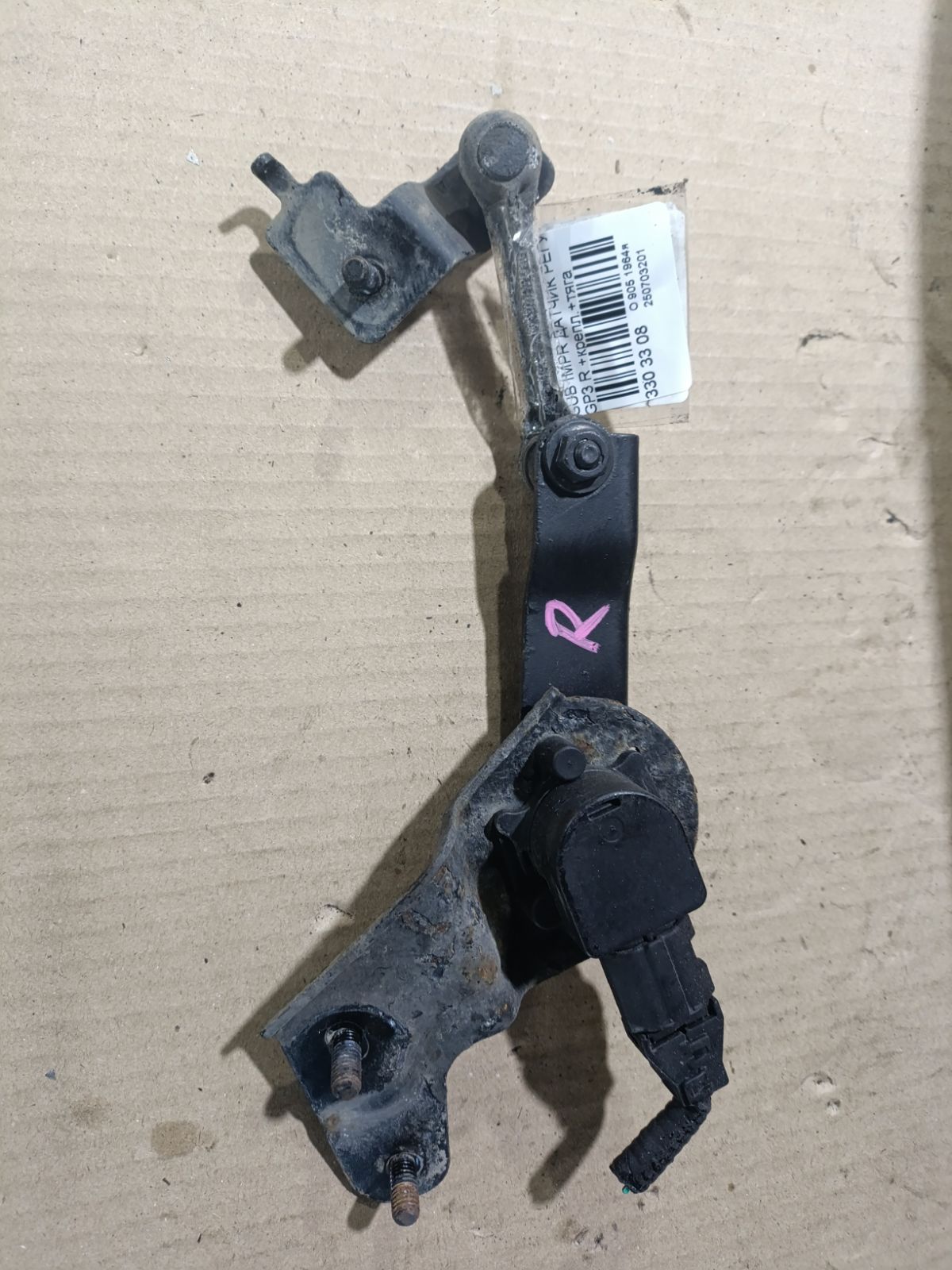 Датчик регулировки наклона фар на Subaru Impreza GP3 Фото 2