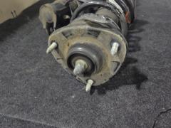Стойка амортизатора на Honda Stepwgn RK5 R20A Фото 3