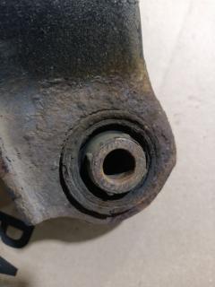 Рычаг на Mitsubishi Delicad5 CV5W 4B12 Фото 3